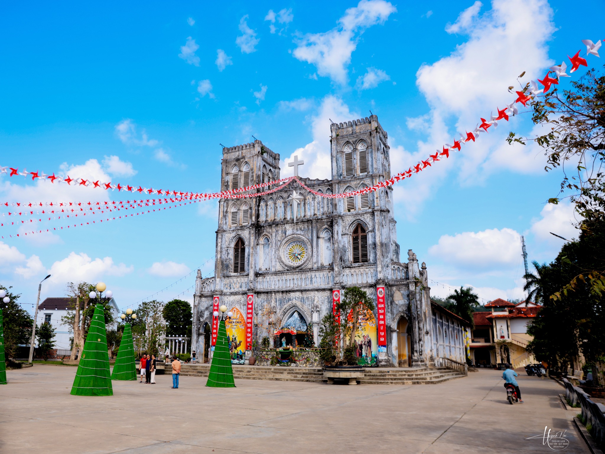 Nhà Thờ Mằng Lăng 