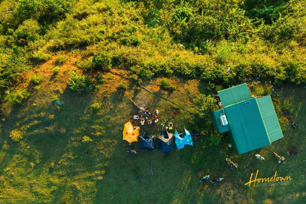 Tour la vuông giá rẻ